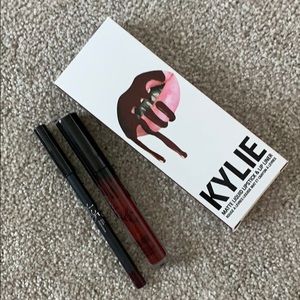 Leo Matte Liquid Lip Kit
